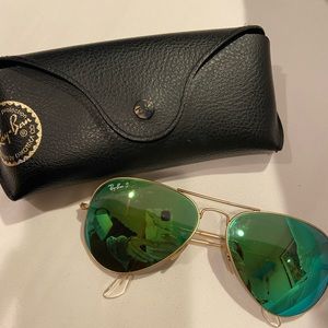 Ray ban aviator sunglasses
